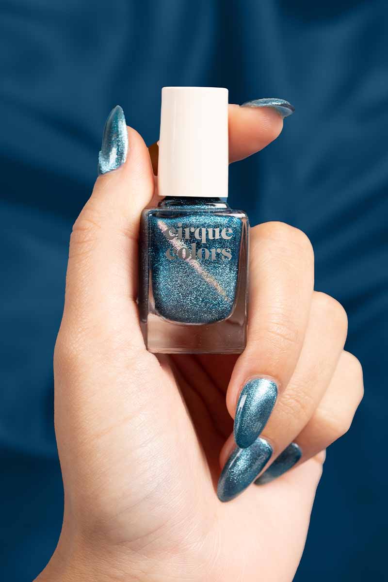 Amazon.com: Bling Art Almond False Nails Blue Gel Ombre Stiletto Fake Long  Acrylic Tips : Beauty & Personal Care