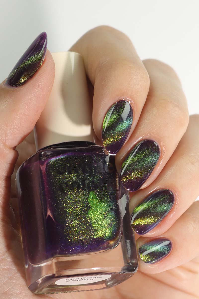 Blurple Magnetic Nail Polish - Cirque Colors Pipe Dream