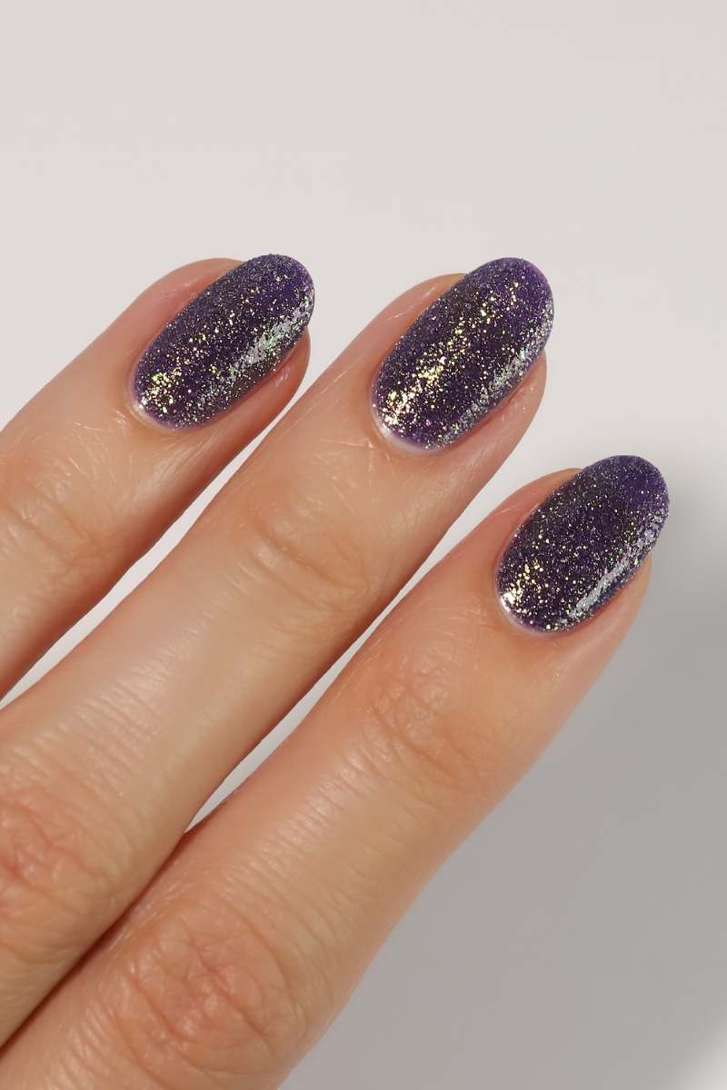 Violet Spotlight Shimmer Nail Polish Cirque Colors Belladonna violet-spotlight-shimmer-nail-polish-cirque-colors-belladonna