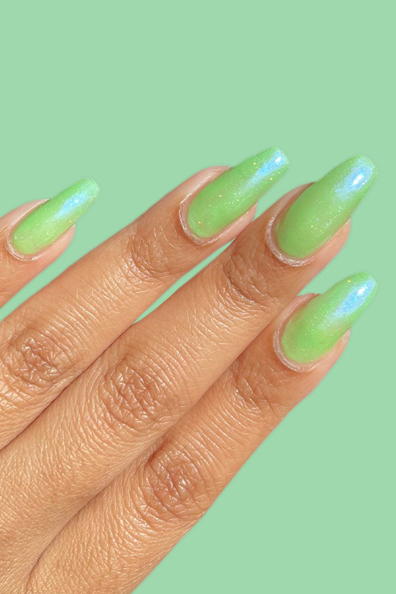 What color nail polish goes with a mint green dress? - Quora