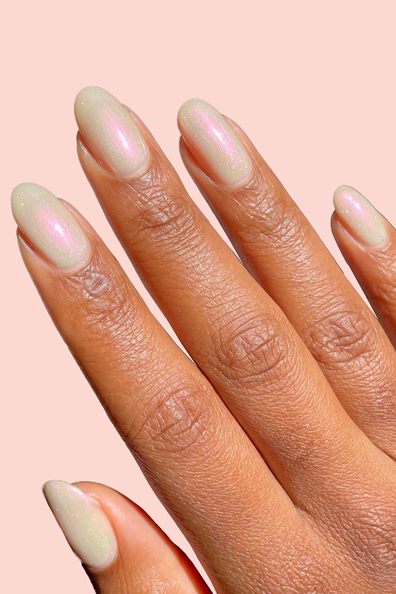Iridescent 'mother of pearl' nails are bringing mermaidcore to your  fingertips | Glamour UK